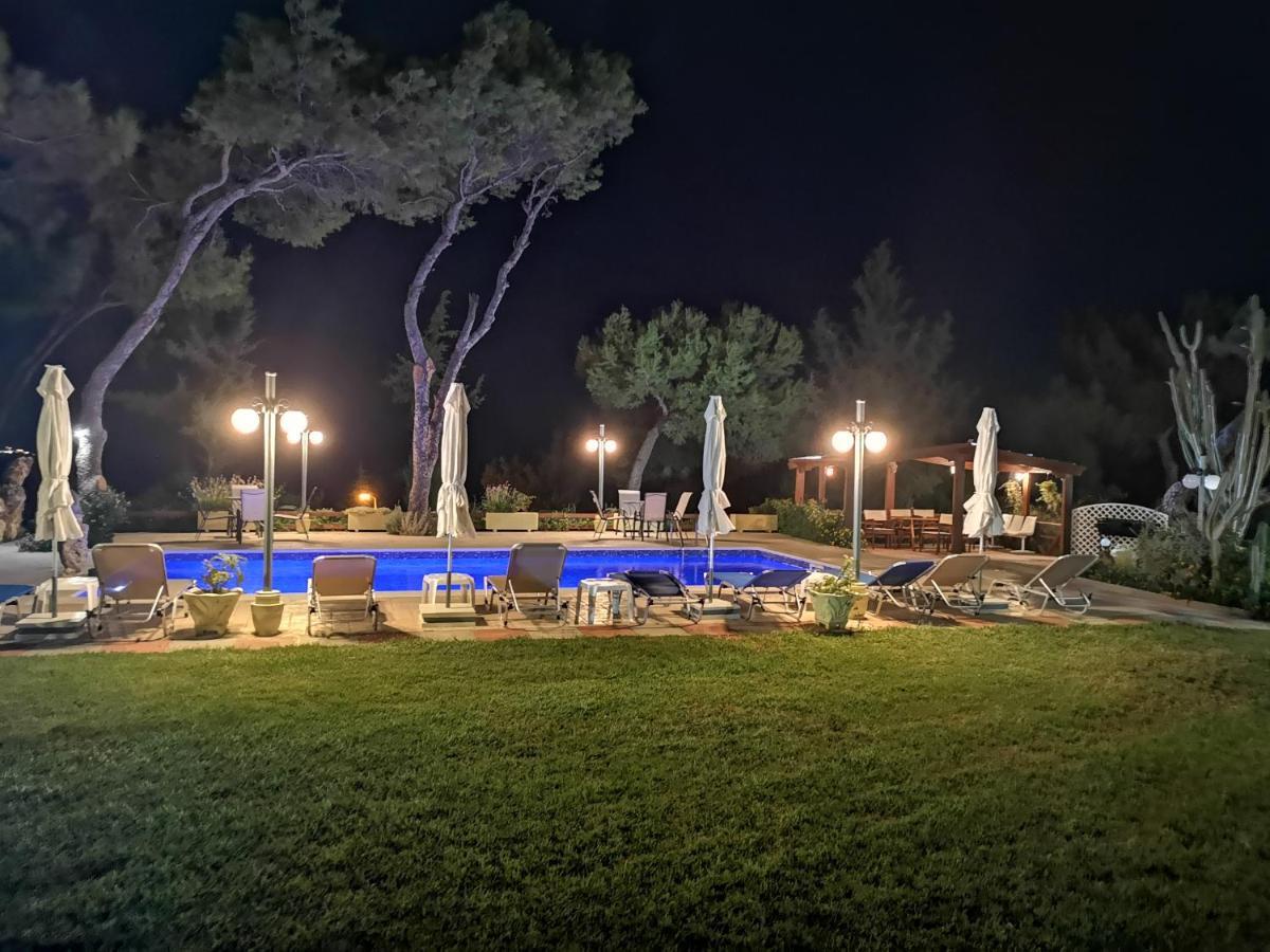 Louis Luxury Villa By Living In Blue Koskinou  Buitenkant foto